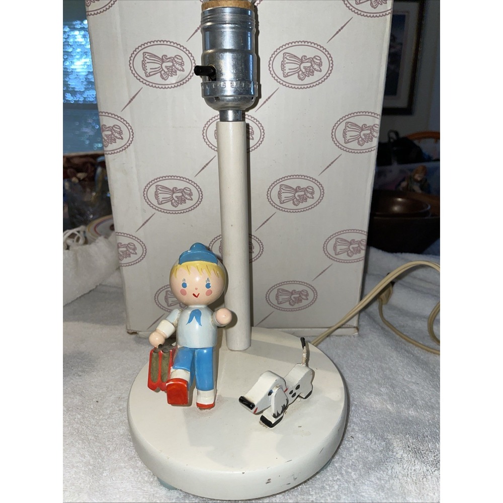 Vtg Underwriters Laboratories Portable Lamp Wooden Boy w/Dog